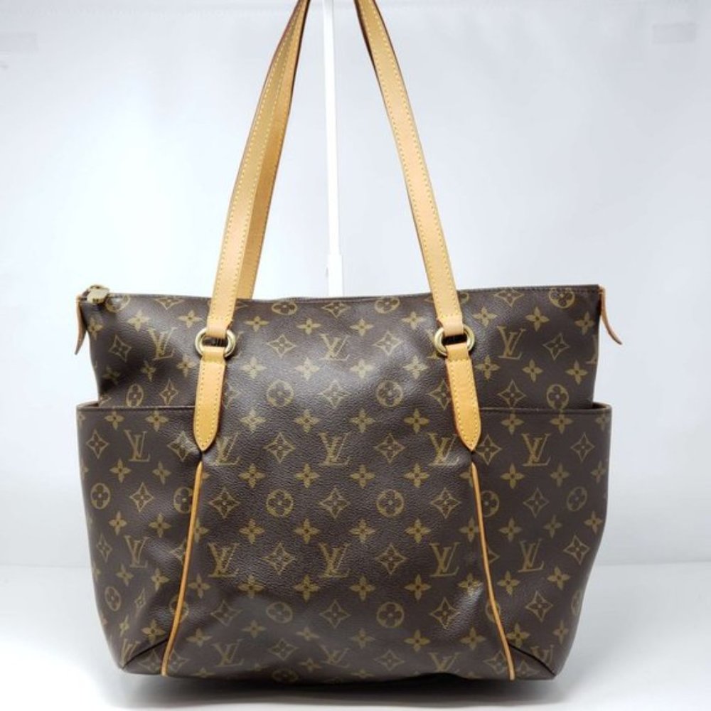 Auth Louis VuittonTotally MM Monogram Tote Bag - Picture 3 of 15